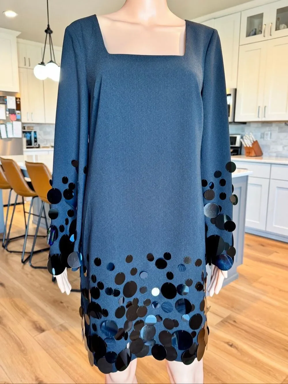 Trina Turk Black Colossal Shift Dress Paillette Sequin Hem Cocktail Party 6